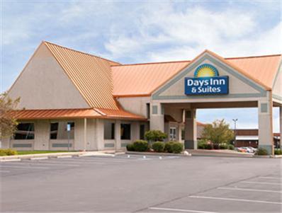 Days Inn & Suites By Wyndham Kokomo Buitenkant foto